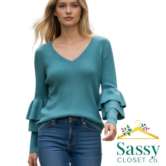 Wendy Williams Blue V Neck Sweater Tiered Bell Sleeve Lightweight Knit Sz M EUC - Picture 1 of 5